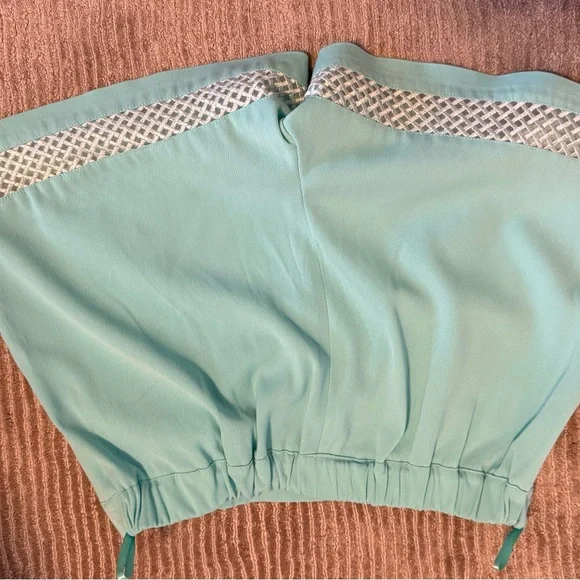 Women's Aqua Sleeveless Top and Shorts Set - Picture 6 of 6